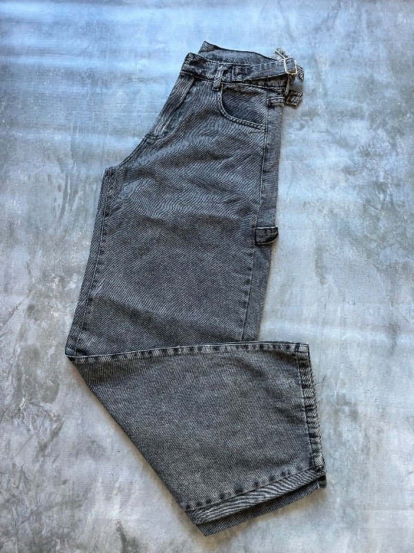 Producto - Baggy gris carpin