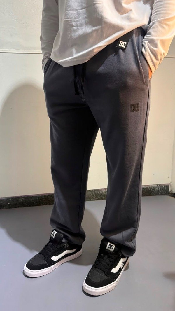 Producto - Jogging rustico baggy gris oscuro - 0