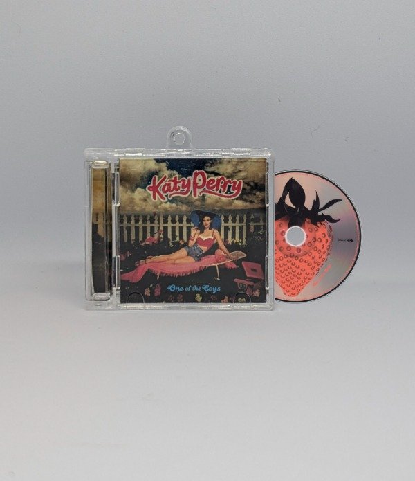 Producto - One of the Boys - Llavero CD