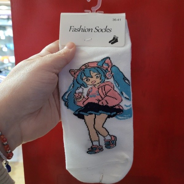 Producto - SOQUETE ADULTO HATSUNE MIKU BEIGE