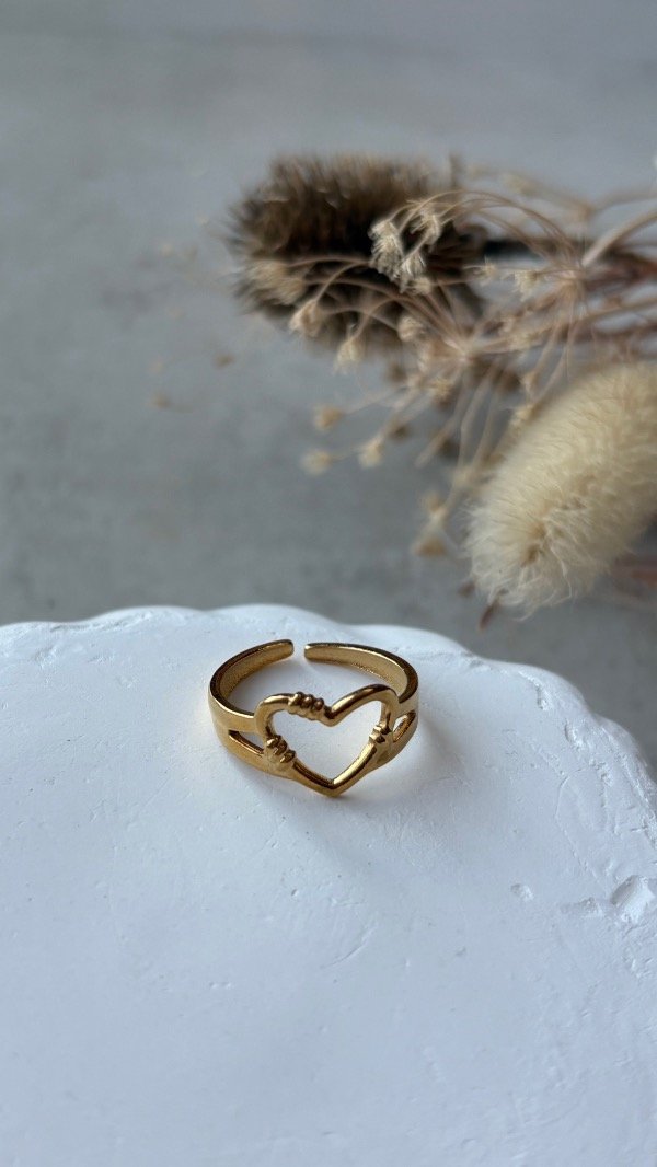 Producto - Anillo de acero dorado corazón regulables llm