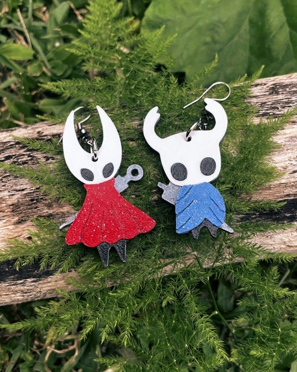 Producto - Aros Hollow Knight Hornet combinado