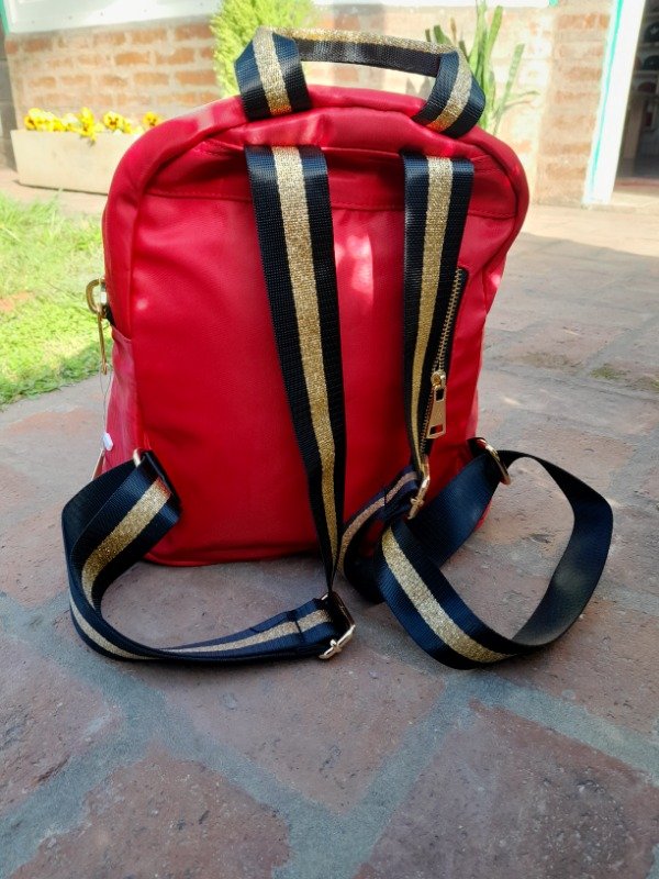 Producto - MOCHILA URBANA AMAYRA 2022 - 1
