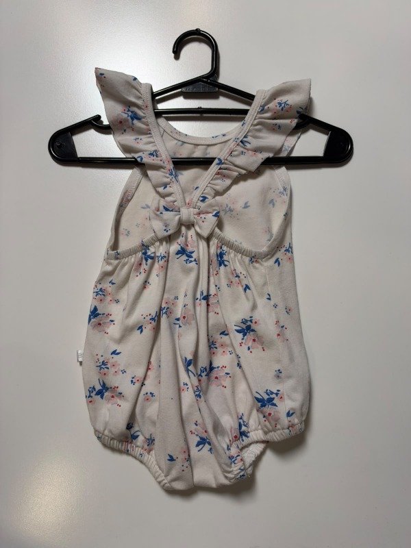 Producto - Enterito blanco floral Cheeky 6 meses - 2