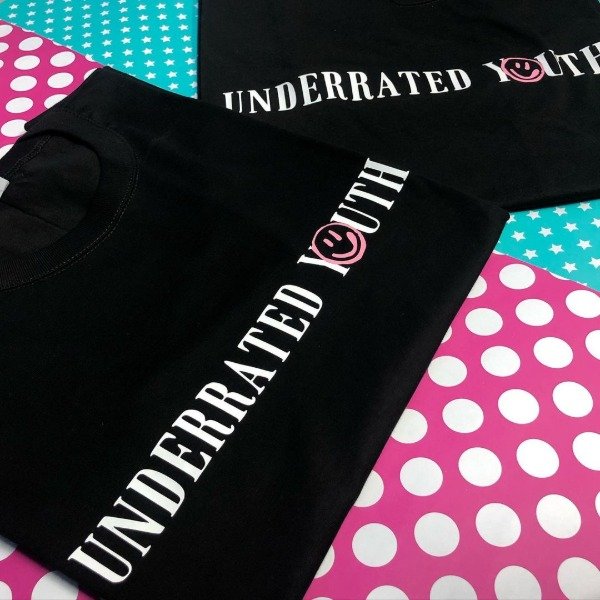 Remera Underrated Youth