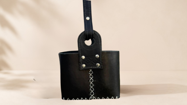 Producto - MATERA CUERO NEGRA
