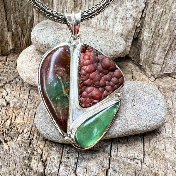 Producto - DIJE CRISOPRASA, JADE Y ORELLANITA