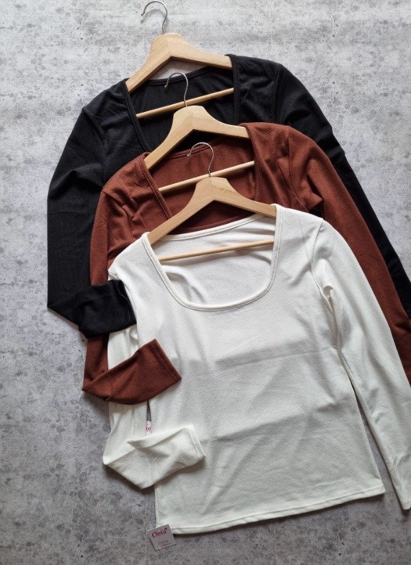 Producto - REMERA BASIC LANILLA (RM0707)