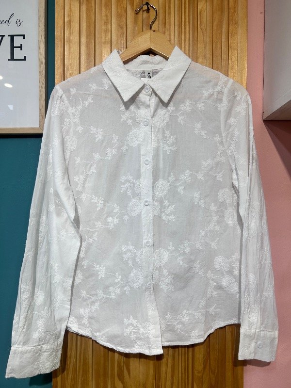 Producto - Camisa blanca bordada - 1