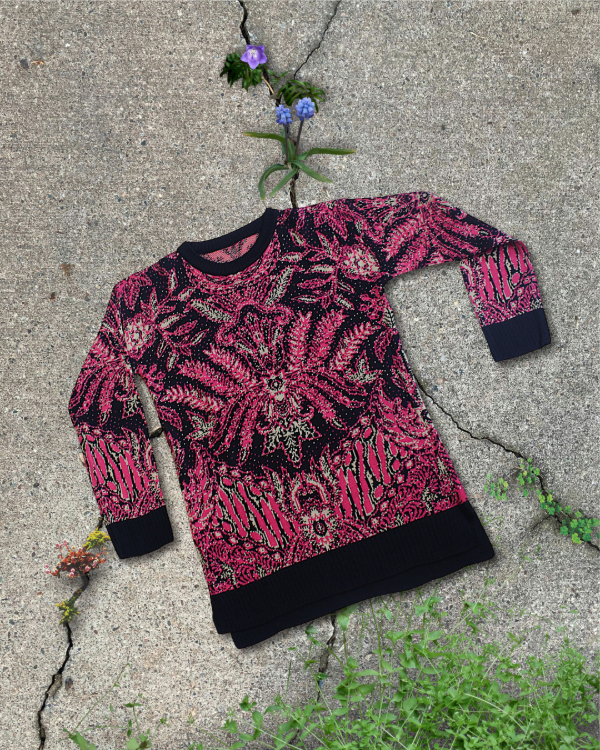Producto - Suéter Crisálida Floral negro