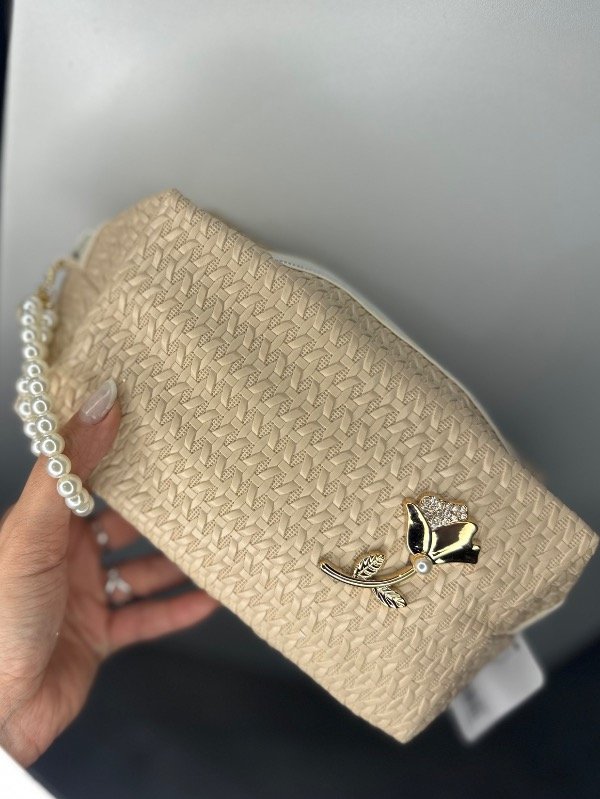 Producto - Neceser con rosa beige