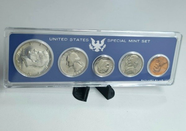 Producto - Flat Pack - Especial Mint Set 1966 (Contiene Plata) Estuche acrílico con Set