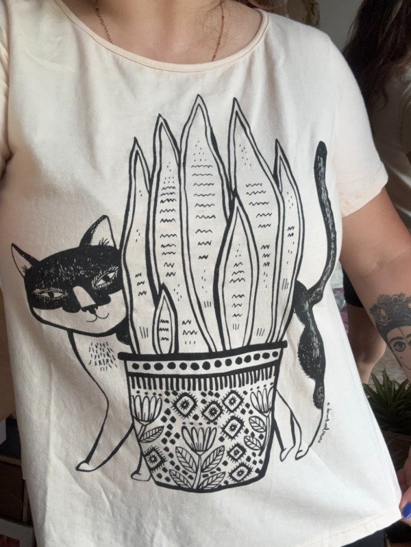 Producto - REMERA GATA LOLA ROSA CLARO TALLE M