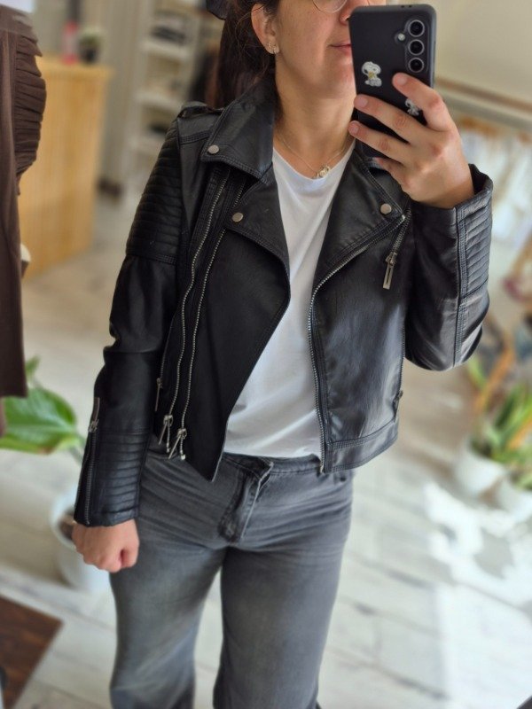 Producto - Campera Cuero Pu Pretha importada Premium