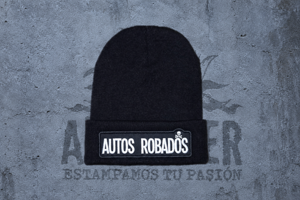 Producto - Gorro de lana Autos Robados