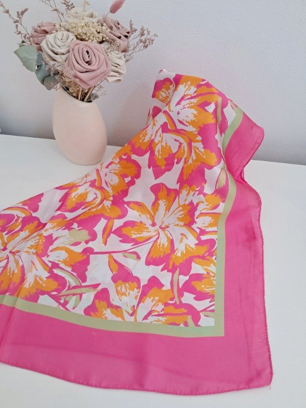 Producto - Pañuelo 70x70cm modelo 12