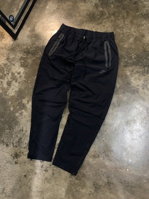 Producto - Nike tech Woven Rompeviento (L)