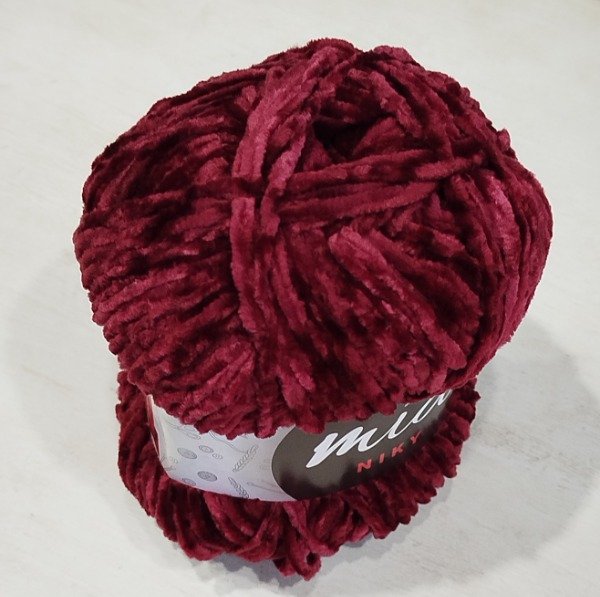 Producto - 0033 BORDO (CHENILLE INTERMEDIO EN OVILLO)
