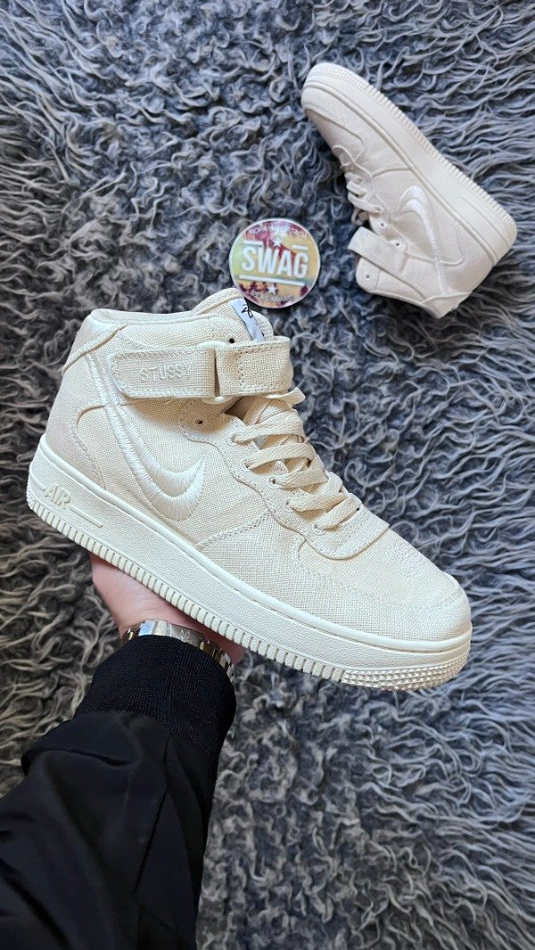 Producto - AIR FORCE 1 MID x STUSSY CREAM