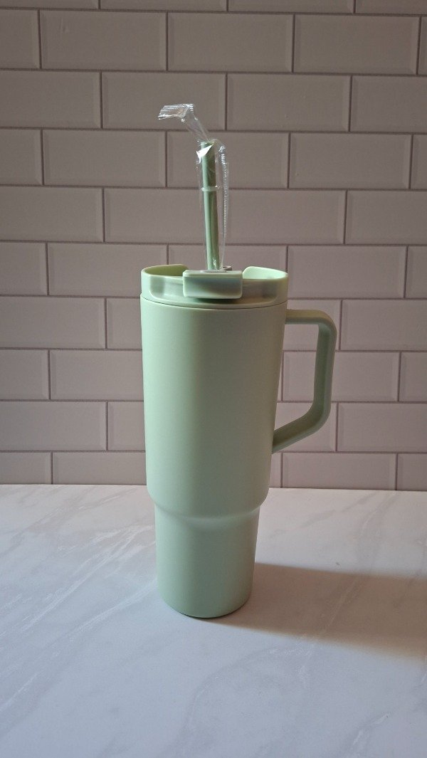 Producto - Jarro con asa y sorbete 1,2L oliva