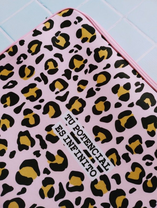 Producto - Funda notebook símil neoprene