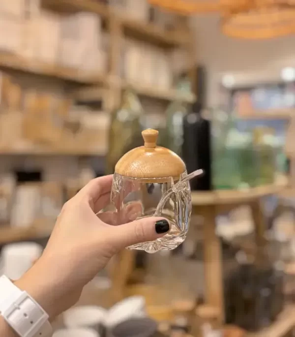 Producto - QUESERITA / AZUCARERA DE ACRILICO CON CUCHARA Y TAPA DE MADERA DE CAUCHO