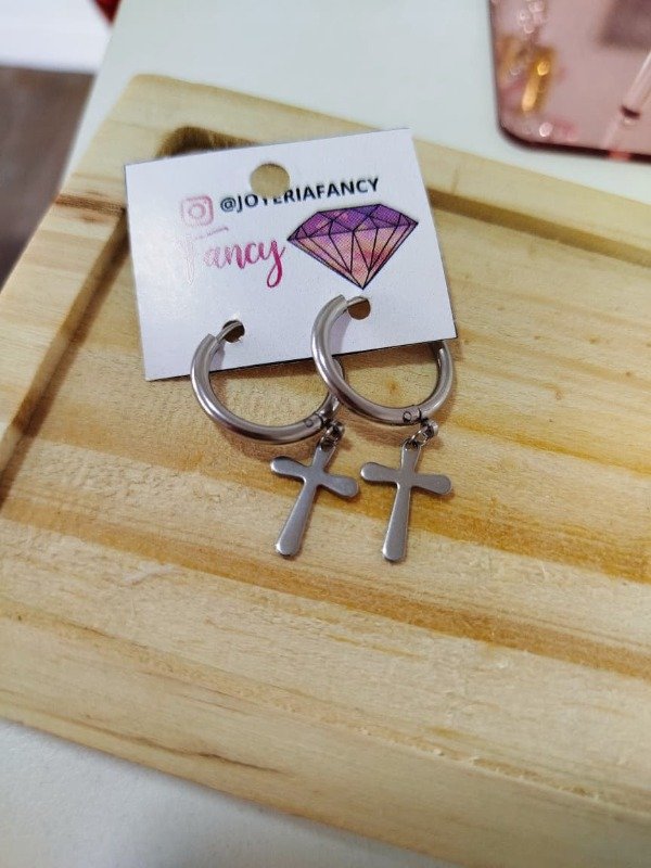 Producto - Argollas click cruz