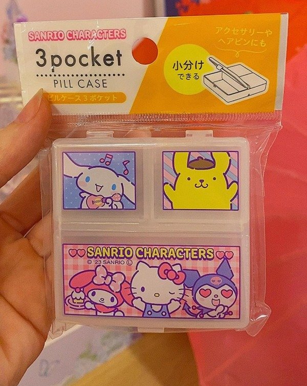 Producto - Organizador de medicamentos cuadrado Sanrio
