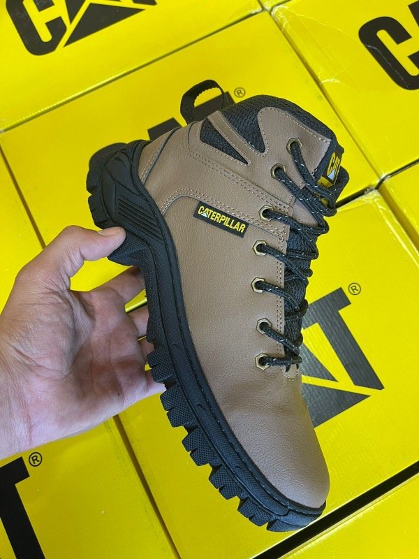 Producto - Borcego caterpillar símil cuero (punta d PVC)