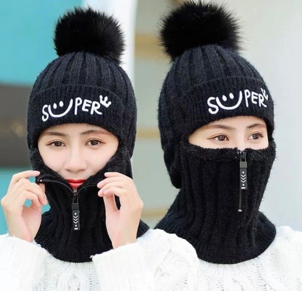 Producto - Pasamontañas negro de lana con piel