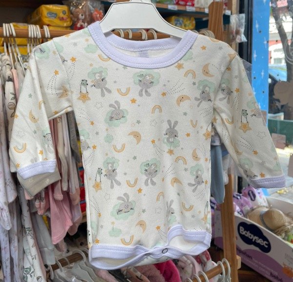 Producto - Body algodón con broche talle 1 conejitos beige y verde