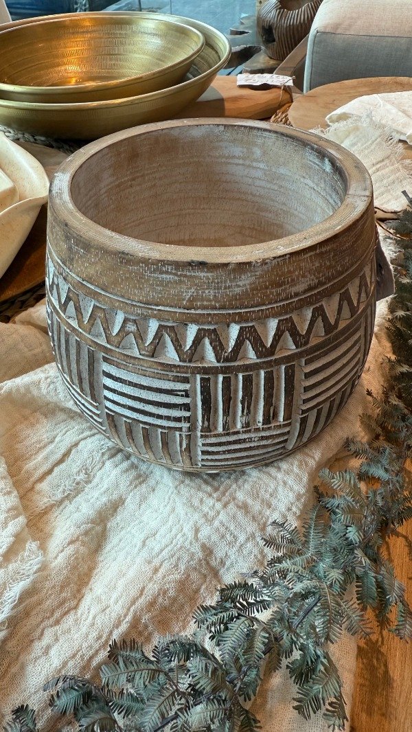 Producto - MACETA TALLADA