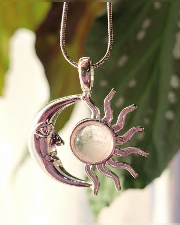 Producto - Collar. Sol y Luna (Opalina )