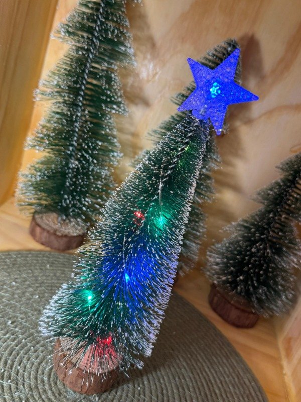 Producto - Árbol en Rodaja con Luz y Estrella Chico multicolor (Efectivo: 7.920)