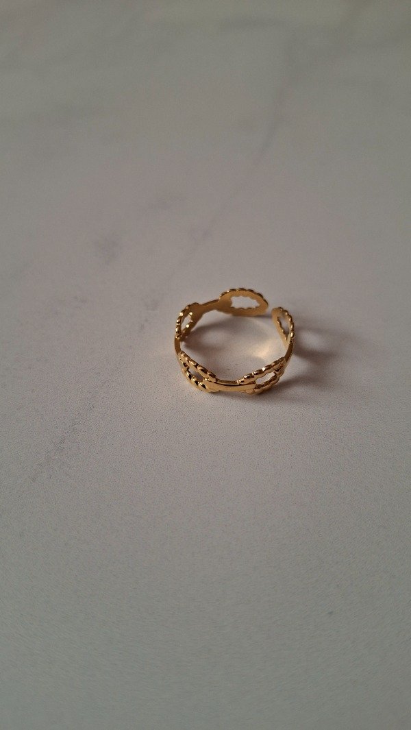 Producto - Anillo de acero dorado regulable I