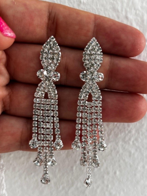 Producto - AFF0046 Aros fantasía blanco fiestas colgantes strass