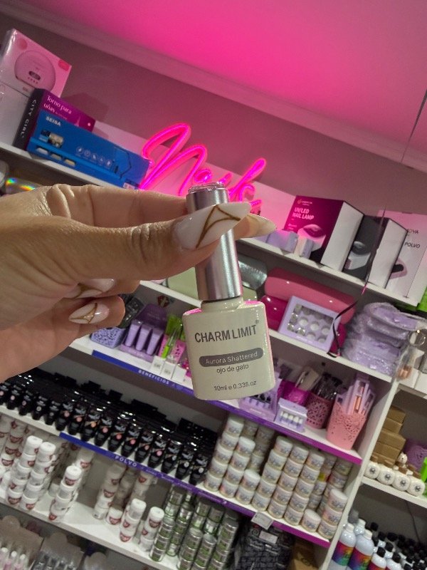 Producto - Esmalte ojo de gato charlimite rosa