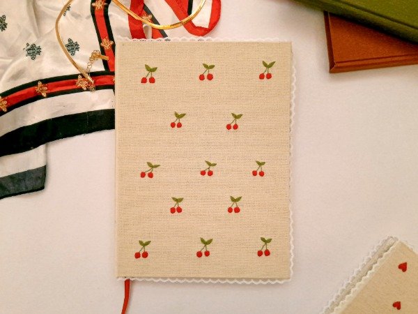 Producto - Cuaderno a5 - "Cerezas"
