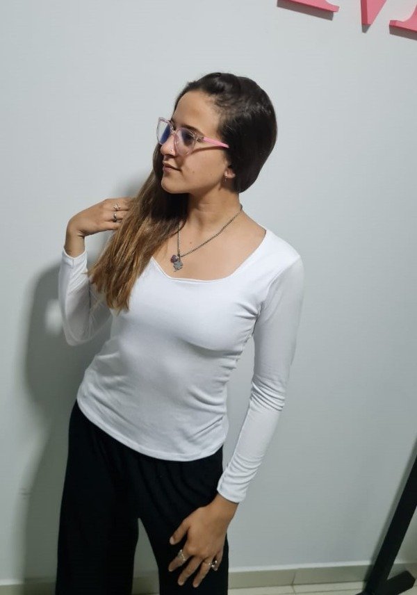 Producto - Remera escote espejo