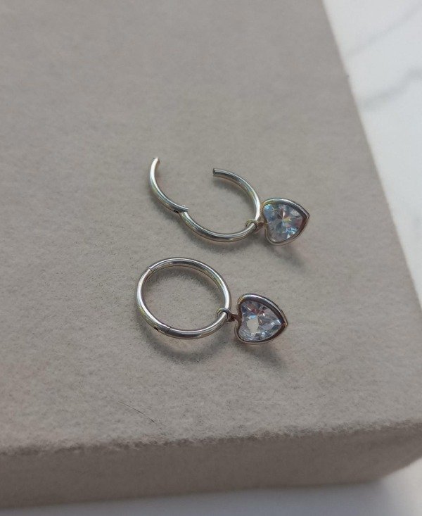 Producto - Argollitas con Bisagra y Cubic - Corazones - 0