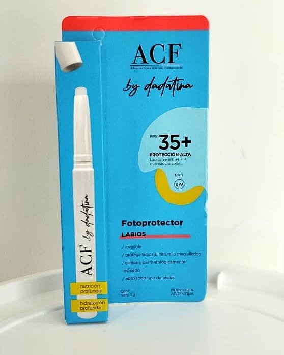 Producto - Fotoprotector Labial Invisible FPS 35+ Camuflaje UV