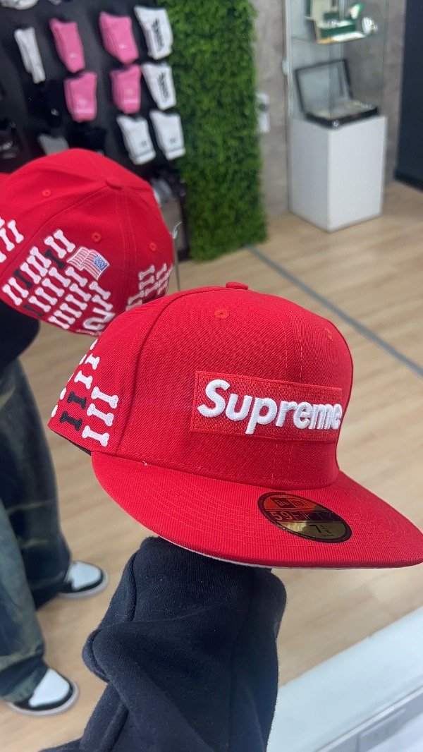 Producto - Gorra IMPORTADA NEW ERA SUPREME ROJA