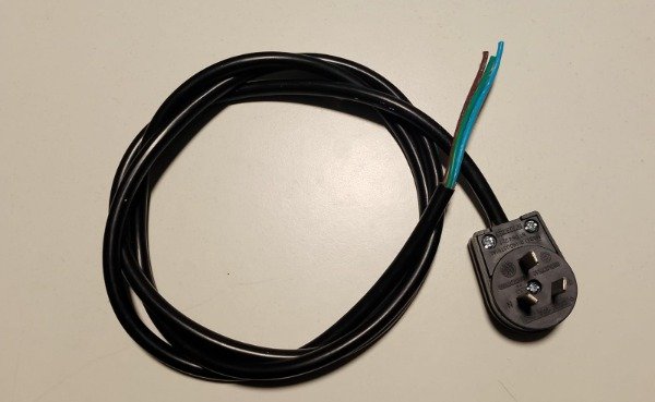 Producto - CABLE TPR 3x1.5mm2 - 1.5m + FICHA MACHO
