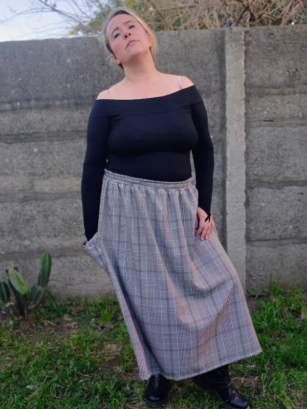Producto - FALDA KURT