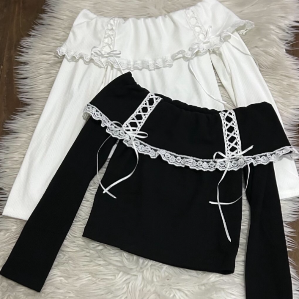Producto - Blusa coquette con encanje y moños cuello volcado - T.u
