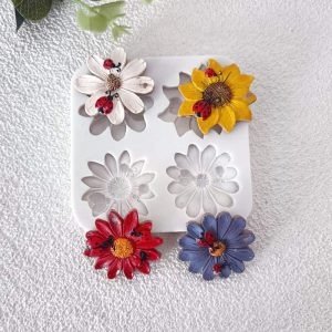 Producto - Molde flores x 4 + vaquita de san antonio