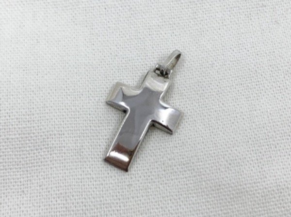 Producto - Dije Plata lisa CRUZ BOMBÉ 2cm