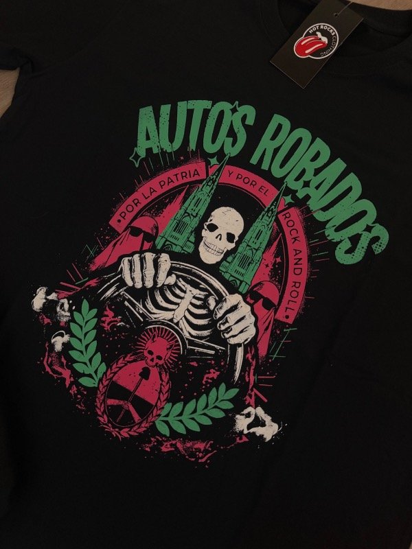 Producto - REMERA AUTOS ROBADOS ES FUEGO - 1