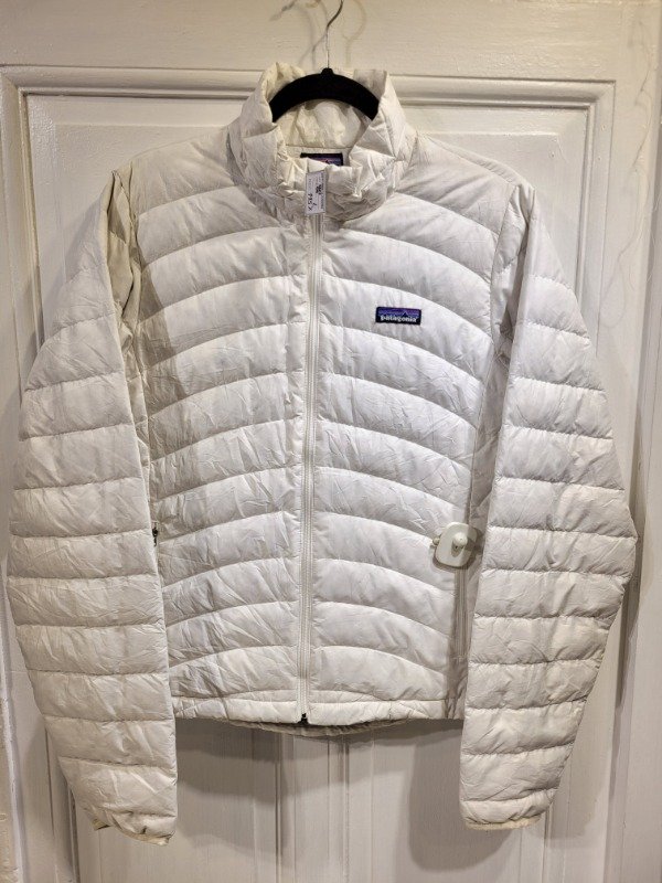 Producto - Campera PATAGONIA puffer blanca Talle L- PRECIO: 115X