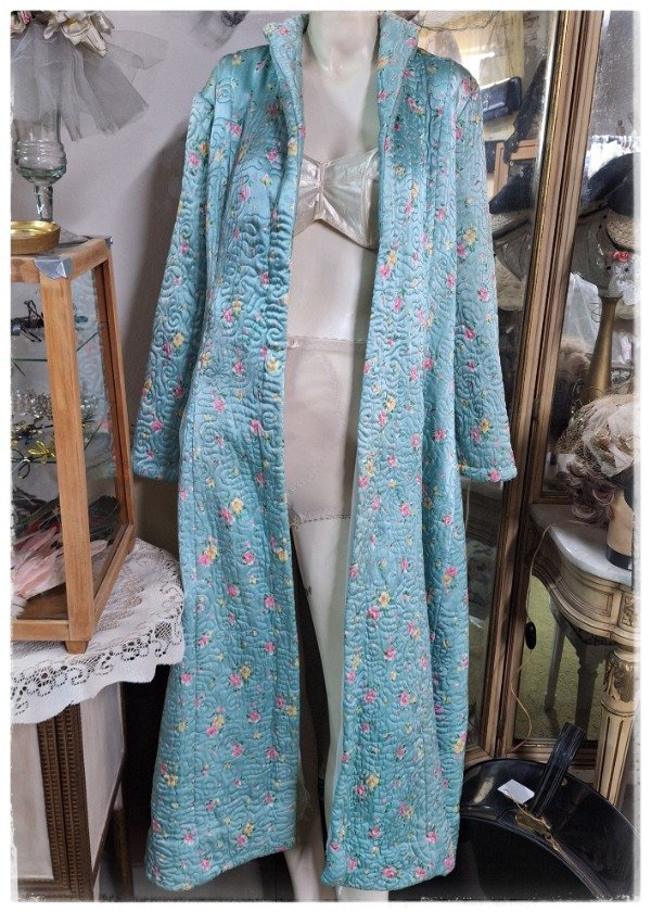 Producto - Deshabillé Matelasse Estampado flores verdes acqua